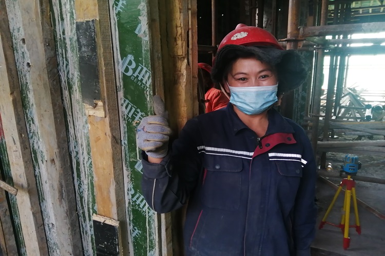 創(chuàng)新塑面建筑模板，輕松打造優(yōu)質(zhì)建筑工程